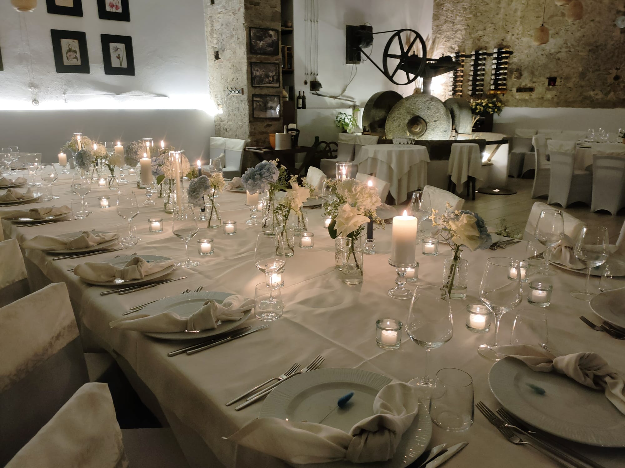 tavoli apparecchiati per eventi soverato