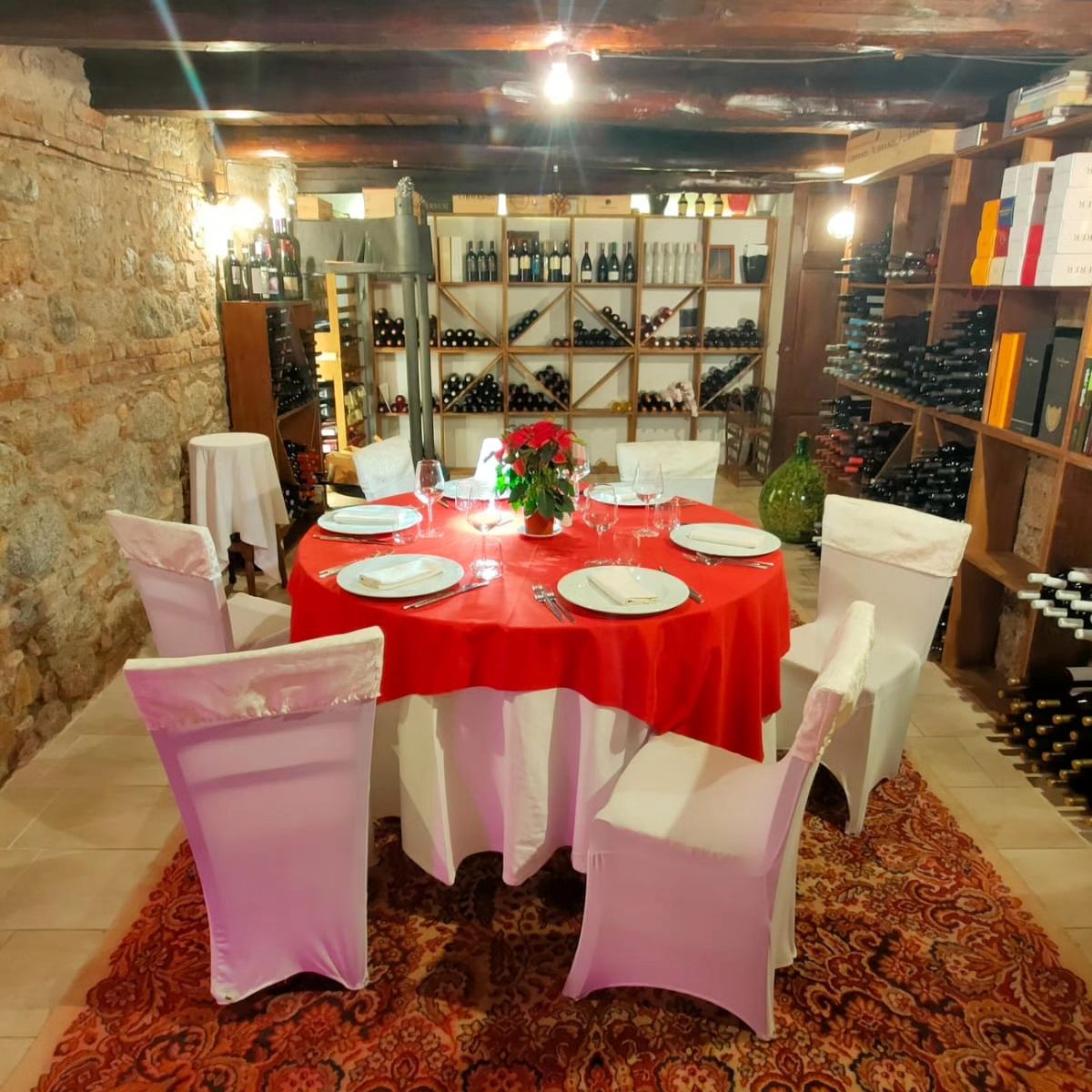 tavoli apparecchiati per eventi soverato