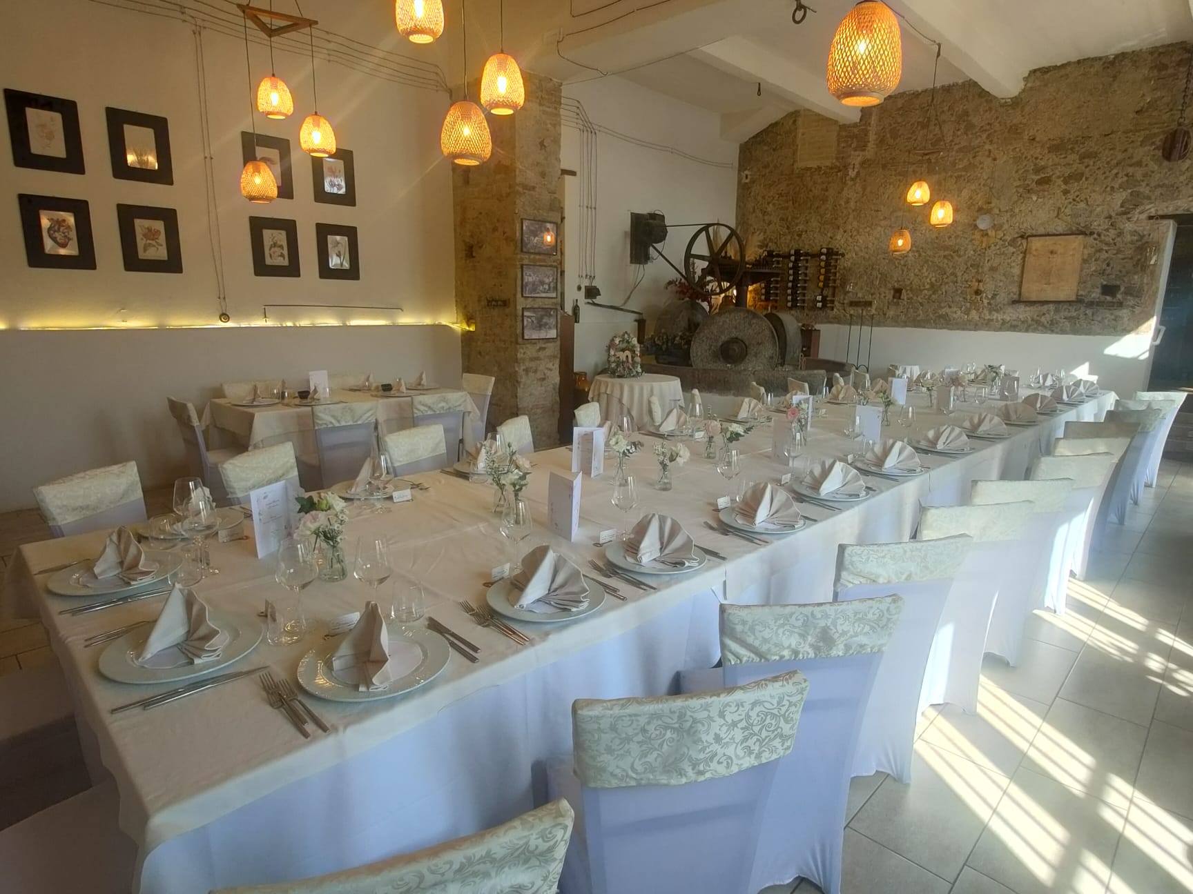 tavola apparecchiata per evento Soverato